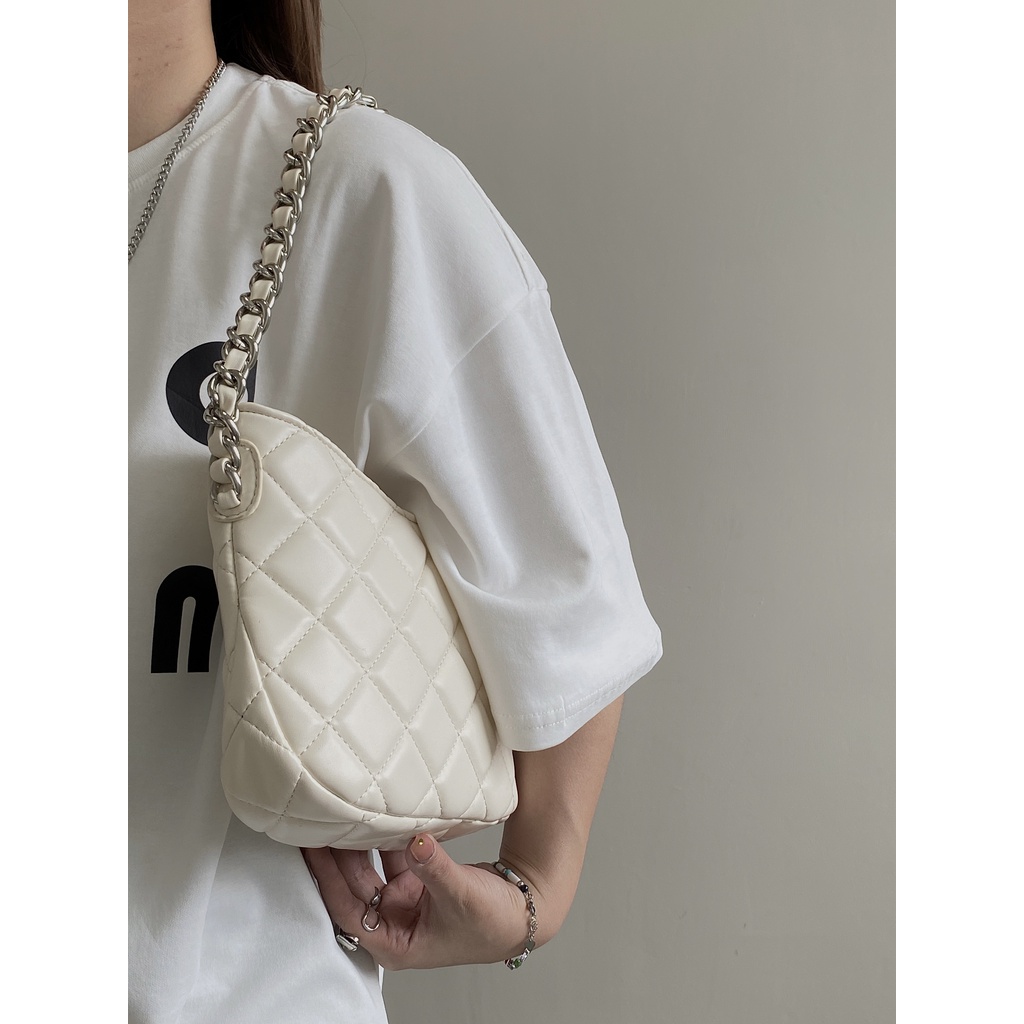 Túi Xách Đeo Vai Phối Dây Xích Đính Đá Phong Cách Thời Trang Mới Cho Nữ