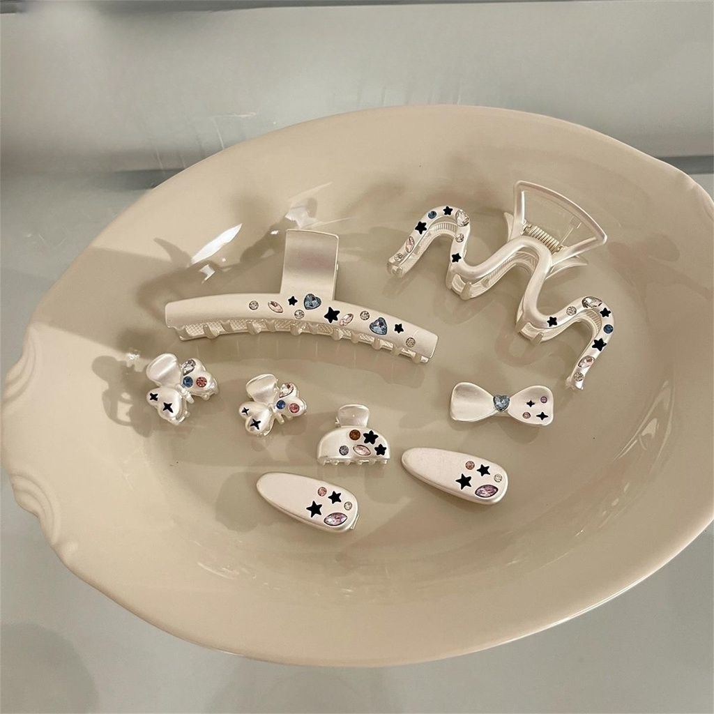 1 Kẹp Tóc Hình Cá Mập Đính Đá Zircon Nhiều Màu Thời Trang