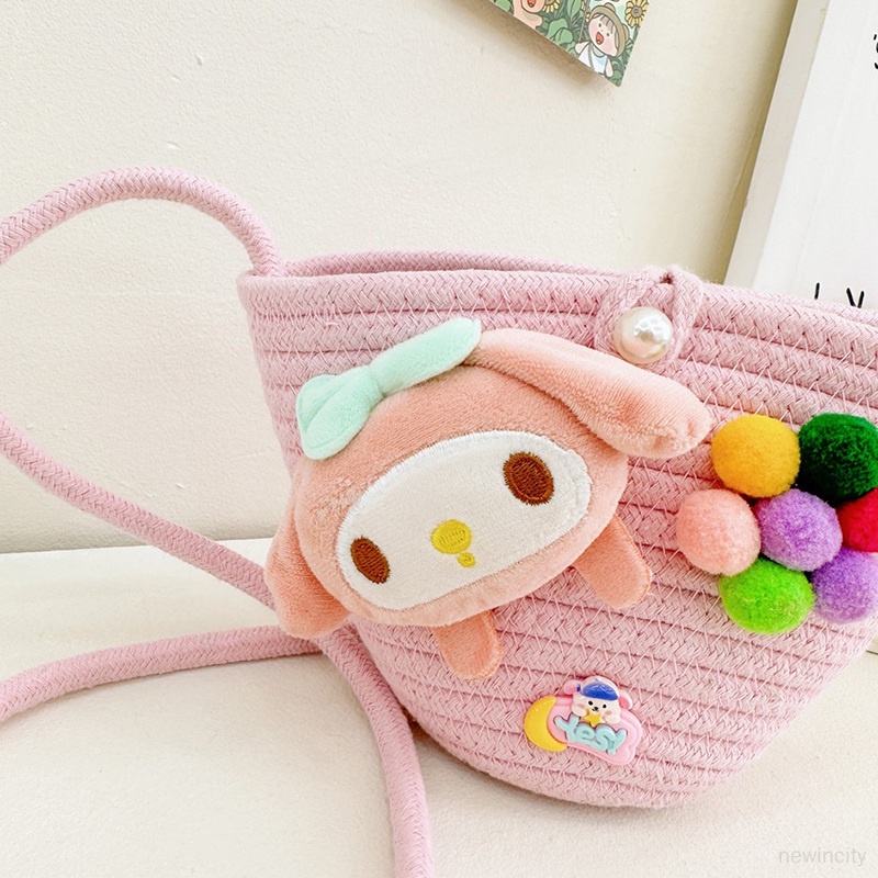Túi Cói Đeo Vai Đính Búp Bê Hoạt Hình Phong Cách Nhật Hàn Dễ Thương Cho Bé Gái
