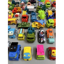 Ô tô đồ chơi mini vỏ hợp kim sắt chạy đà cót kéo lùi cực mạnh cho bé