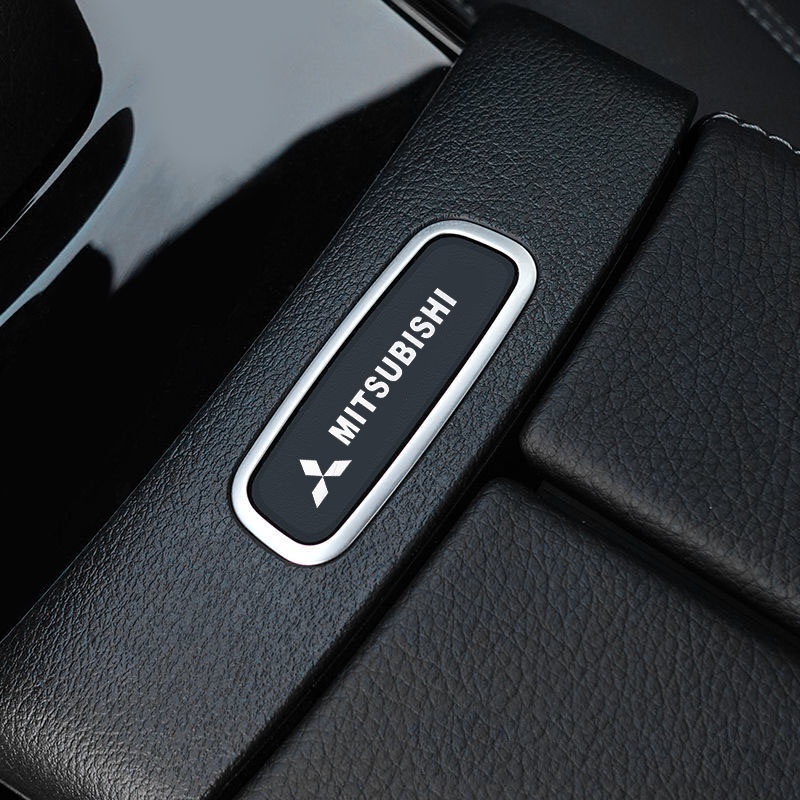 HCM Tem decal chìm 9D in logo xe hơi, stick miếng dán trang trí xe Mitsubishi Mirage, Zinger, Pajero,Xpander