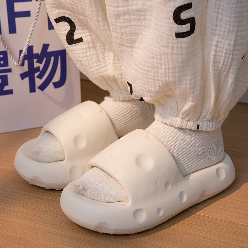 Sandals Hàn Quốc Dép bánh mì nữ sandal Đáy dày chống trượt chống nước Phim hoạt hình dễ thương