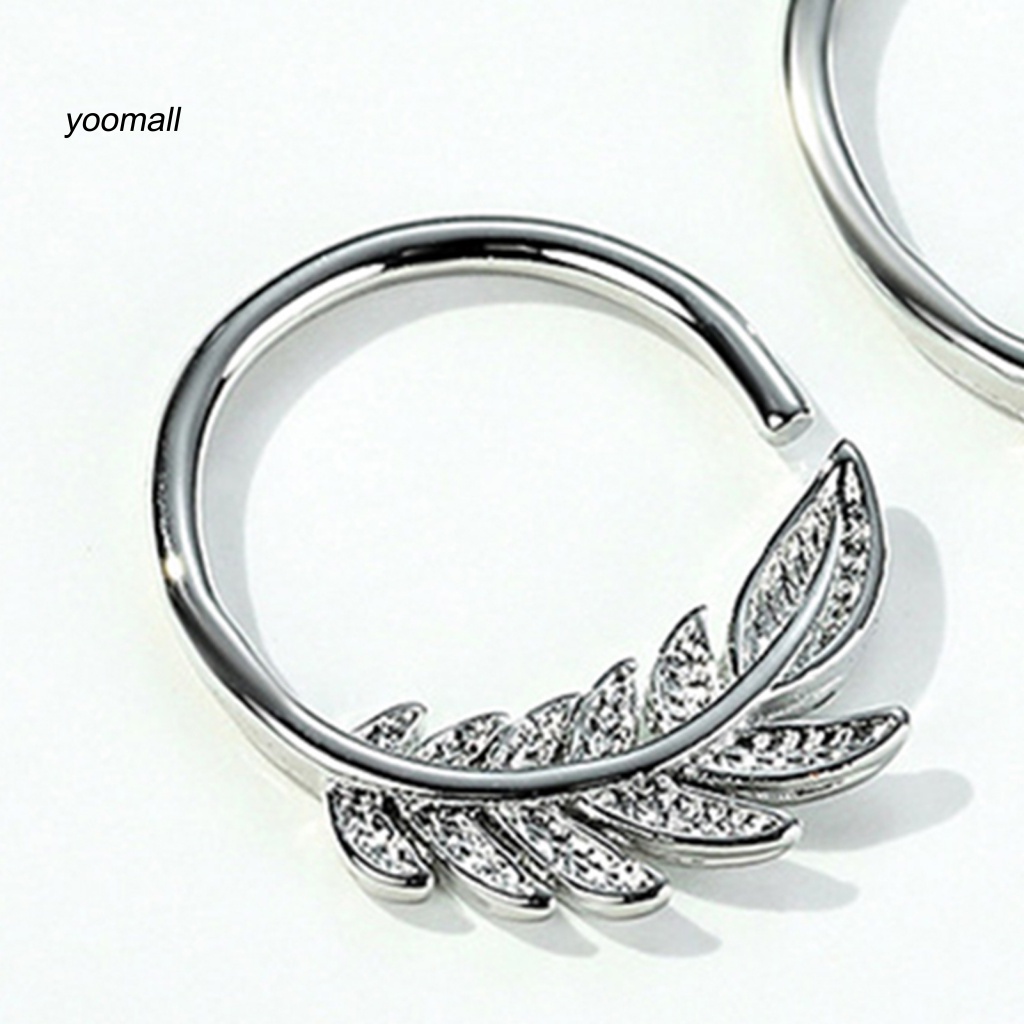 1 Đôi Bông Tai Hình Chiếc Lá Thời Trang Dành Cho Nữ