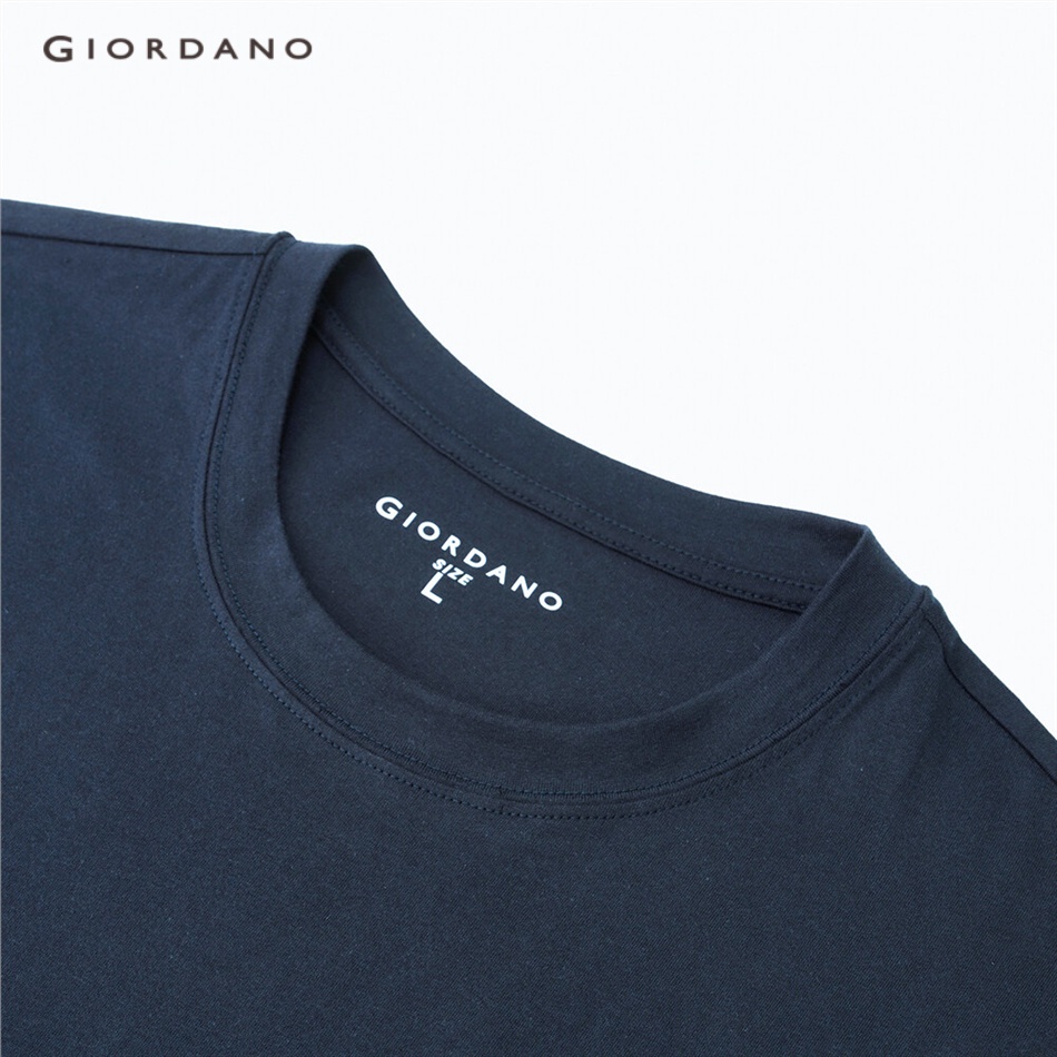 Áo thun cotton GIORDANO 13023203 tay ngắn cổ tròn thêu họa tiết cho nam