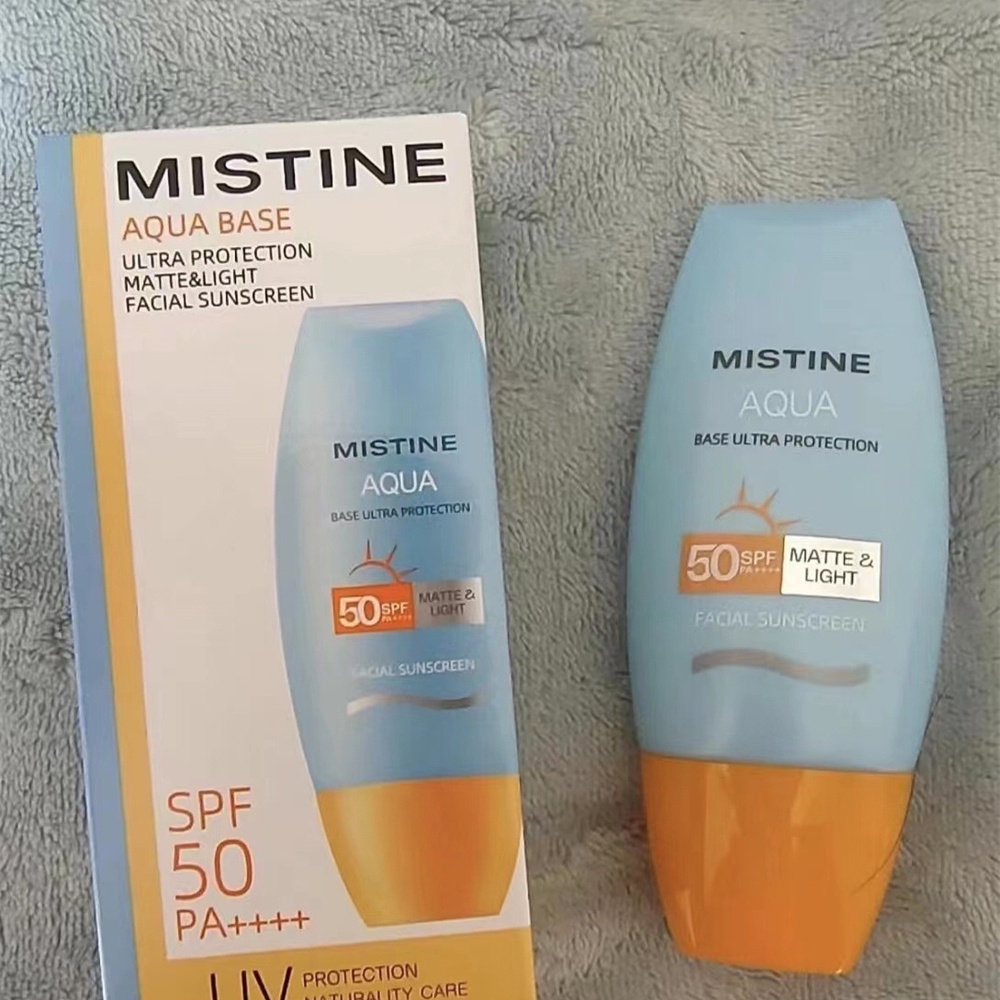 MISTINE Kem chống nắng body SPF50 + PA + + + 40ML Bảo Vệ Khỏi Tia UV Trong Suốt Có Mũ Màu Vàng