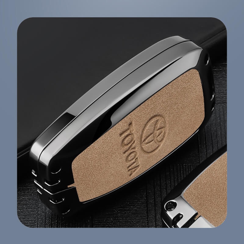 Vỏ Da + Kim Loại Bảo Vệ Chìa Khóa Xe Hơi Toyota All-New Camry / Corolla Altis / Cross 4 Nút