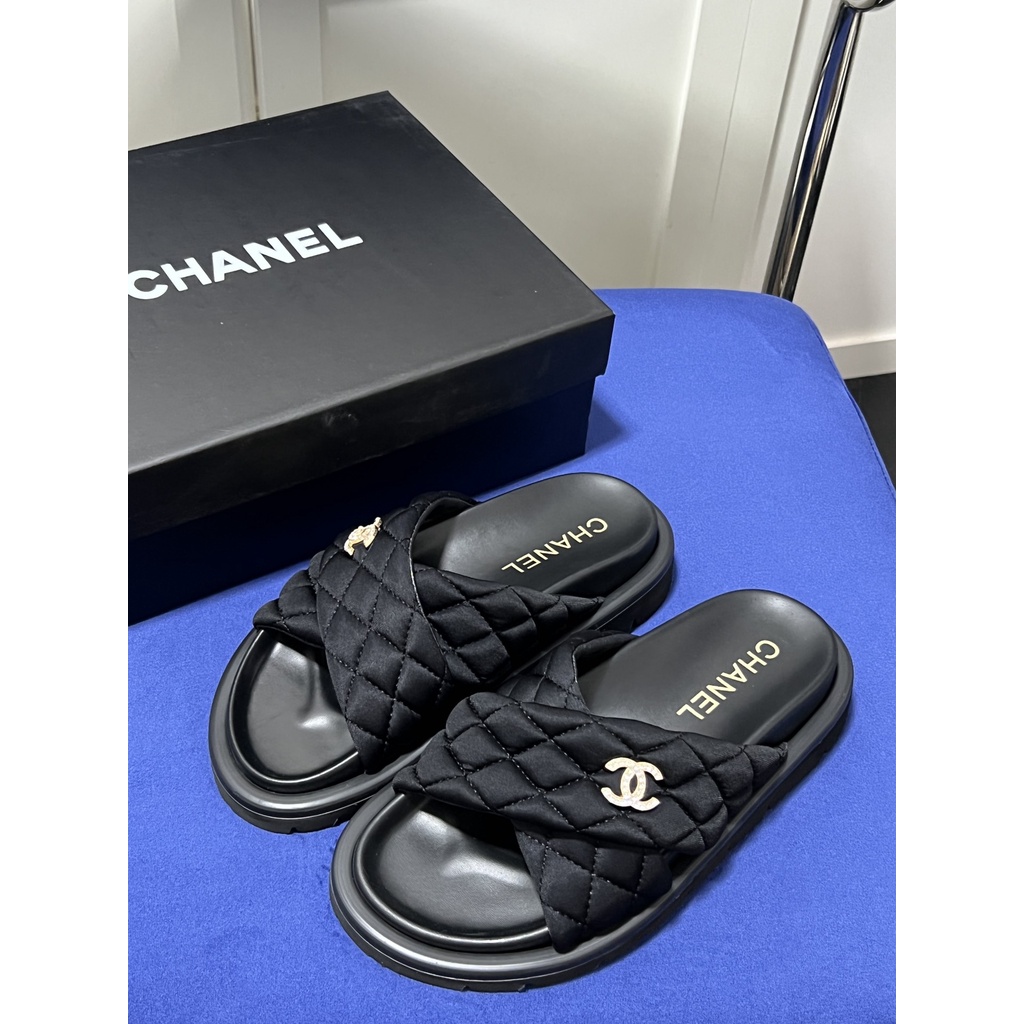 Xăng đan Da Thật Khóa Cài Chống Trượt Chống Mài Mòn Sáu Màu Tùy Chọn Có Kích Thước Lớn Cho Cặp Đôi