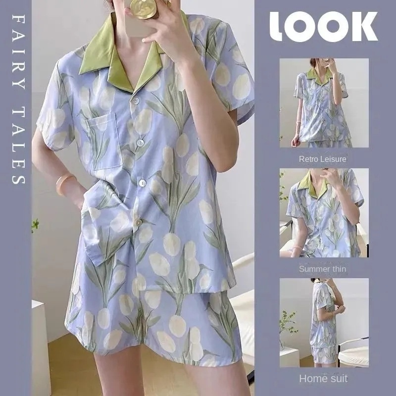 Bộ Đồ Ngủ Tay Ngắn Cổ Khóa Cài Hình Hoa Tulip Màu Sắc Retro Cao Cấp Dành Cho Nữ
