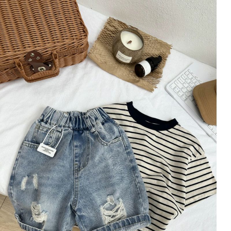 Quần Short Denim Rách Dáng Rộng Thoải Mái Thời Trang Mùa Hè Phong Cách Hàn Quốc Cho Bé Trai