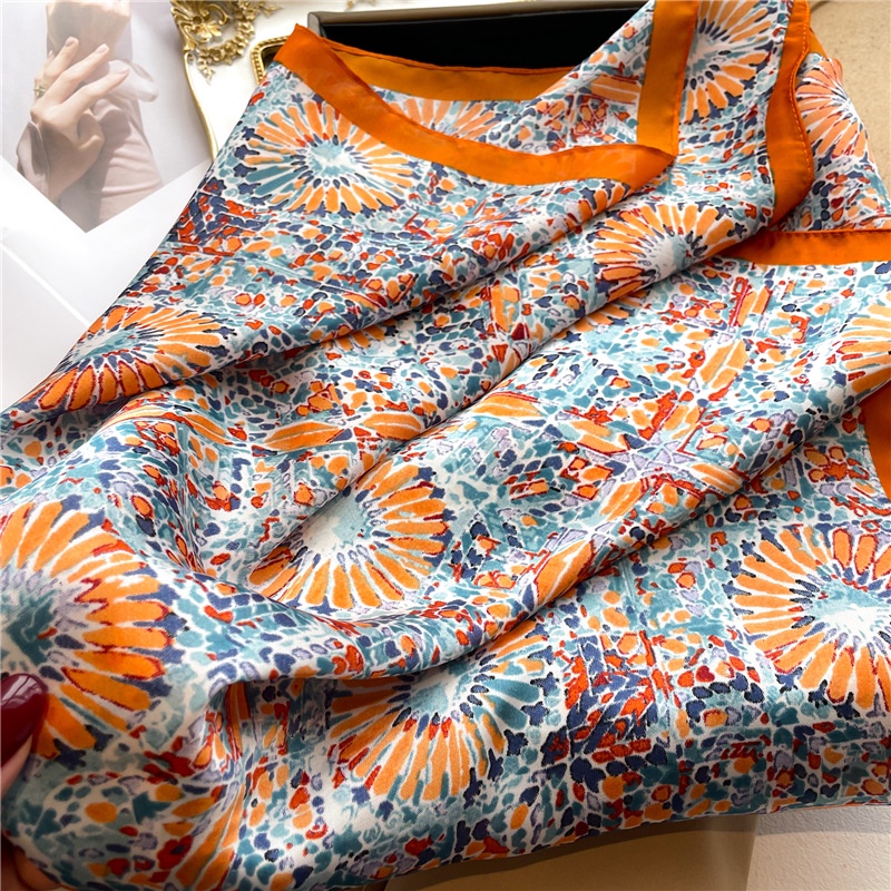 Khăn Choàng Cổ Hình Vuông Cỡ Lớn 70X70Cm In Họa Tiết Hoa Phong Cách Cổ Điển Sang Trọng Thời Trang Cho Nữ