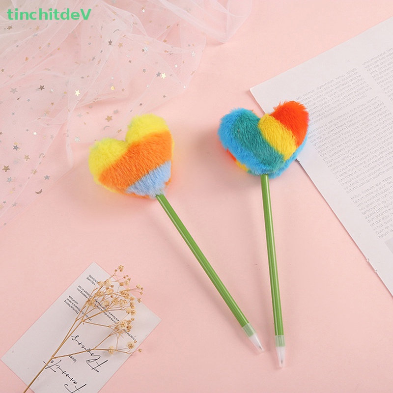 Bút Bi Hình Trái Tim Phối Lông Màu Sắc Ngọt Ngào Dễ Thương