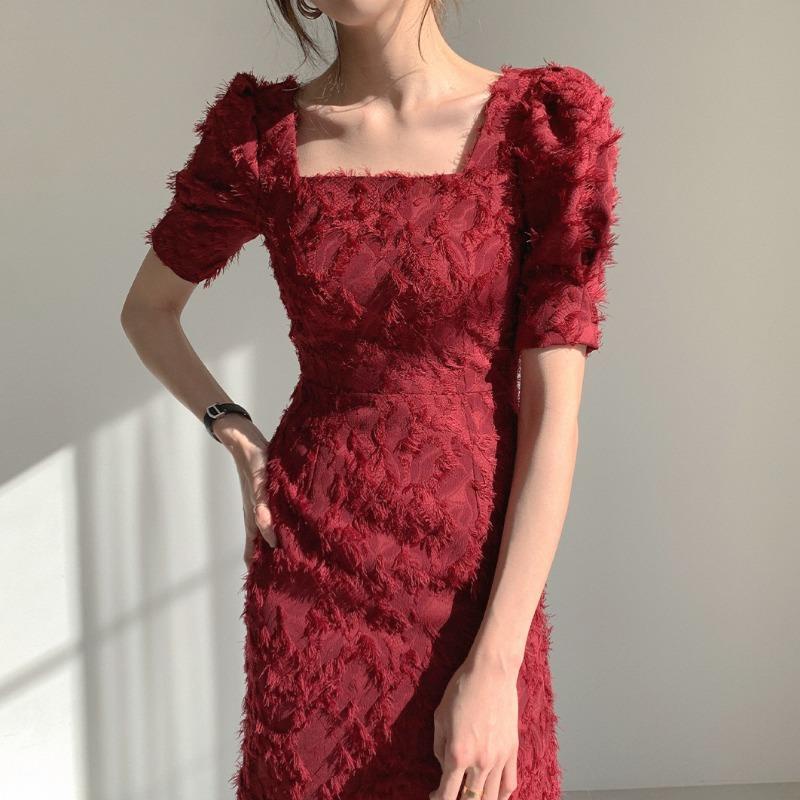 Đầm Hai Dây Mỏng Nhẹ Phối Tua Rua Phong Cách Hàn Quốc Cổ Điển Thời Trang Xuân Hè Cho Nữ