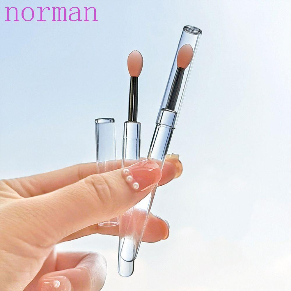 Cọ Trang Điểm Môi / Mắt Có Nắp Bảo Vệ Tiện Lợi NORMAN