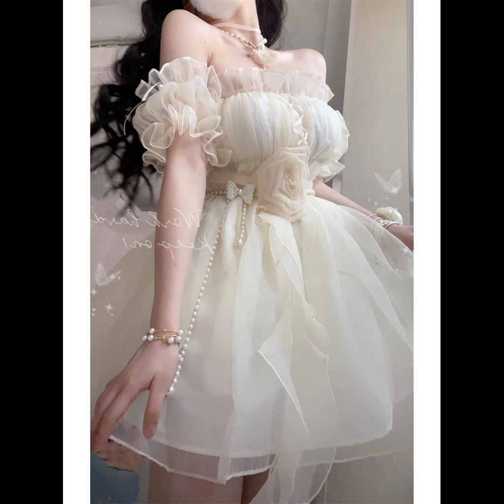 Đầm Không Dây Dáng Ôm Phồng Phong Cách Spicy Ngọt Ngào Và Gợi Cảm Thiết Kế Tối Giản Mới Desire