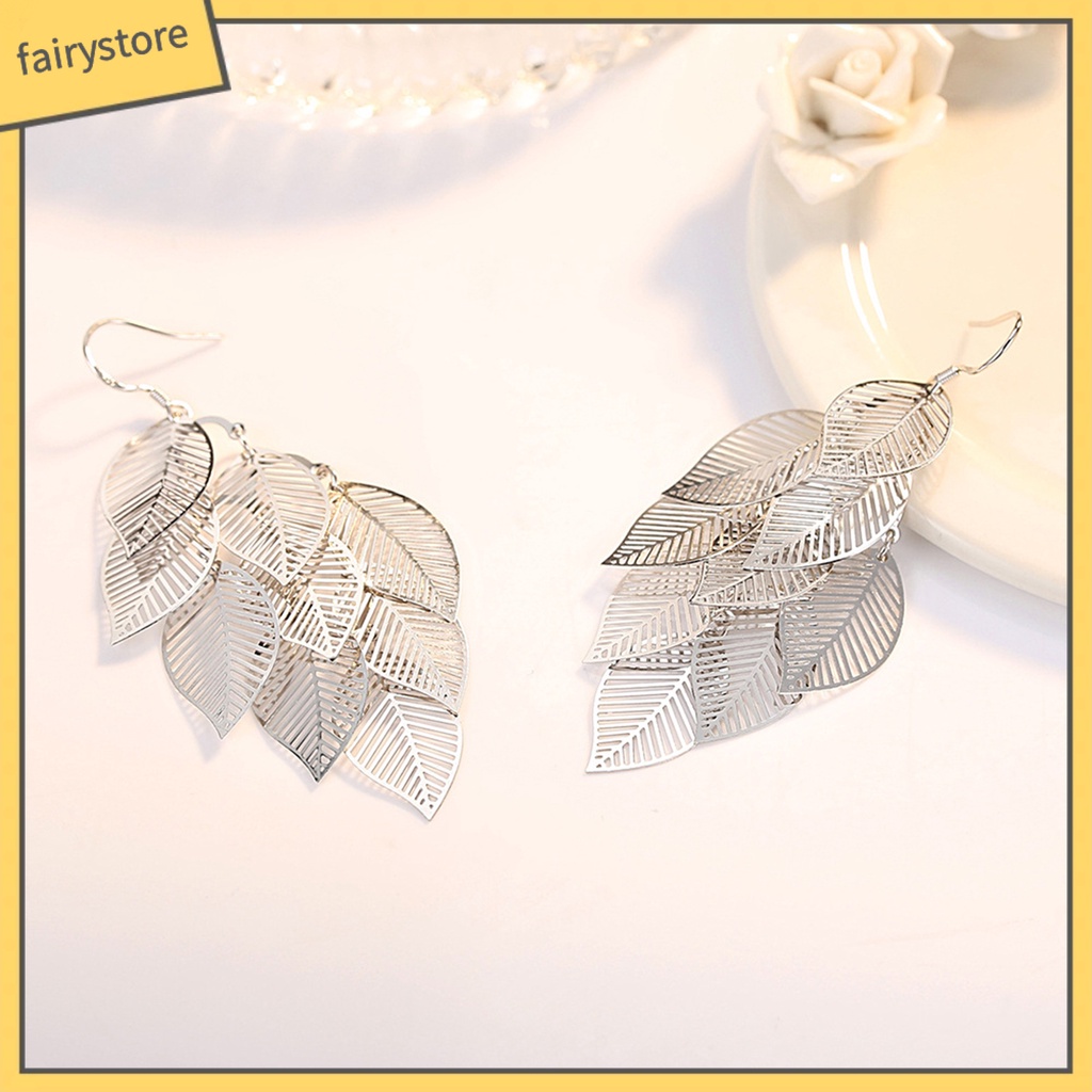 1 Đôi Bông Tai Hình Chiếc Lá Tua Rua Nhiều Lớp Màu Bạc Thời Trang
