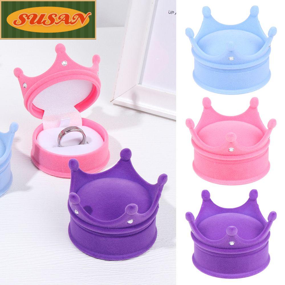 Giá Đỡ Trưng Bày Trang Sức Hình Vương Miện Sang Trọng