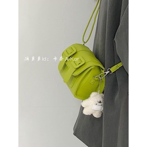 Cao Cấp Túi Đeo Chéo Vai Hình Vuông Nhỏ Màu Đỏ Hồng Kèm Mặt Nạ Gấu Thái Lan Thời Trang Cho Nữ