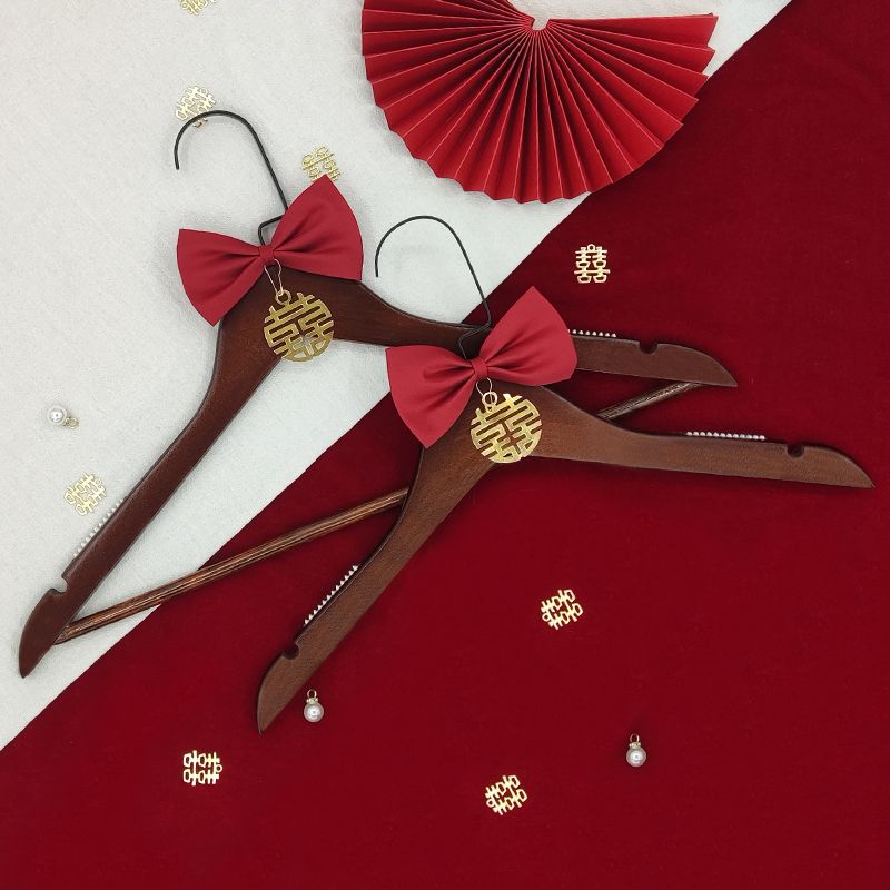 Đám cưới treo non-slip wedding dress hanger vintage trung quốc xiuhe phù hợp với gỗ rắn móc quần áo cô dâu đám cưới đám cưới từ quần áo treo