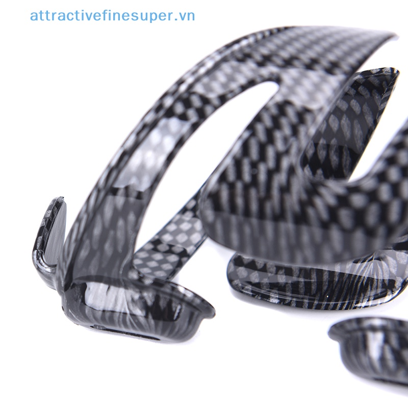 Giá Đỡ Bình Nước Bằng Sợi Carbon Gắn Xe Đạp Tiện Lợi