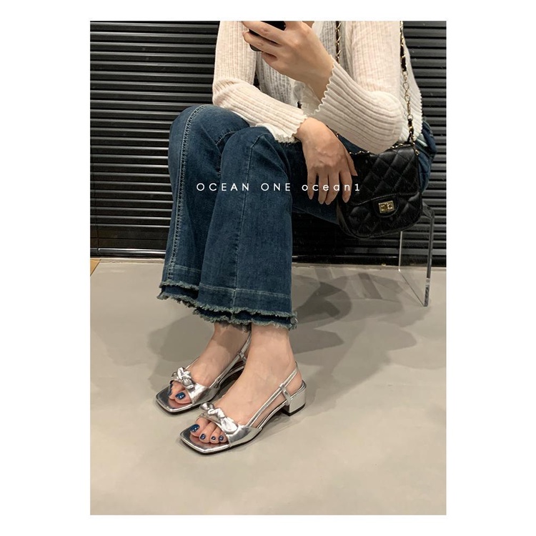 Giày Sandal Cao Gót Hở Ngón Đế Dày Quai Nơ Màu Bạc Thời Trang Mùa Hè Cho Nữ