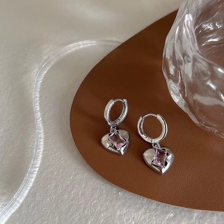 Đầy màu sắc vermiculite ear buckle female 2023 new high -end sensor earrings wild hot girls same earrings