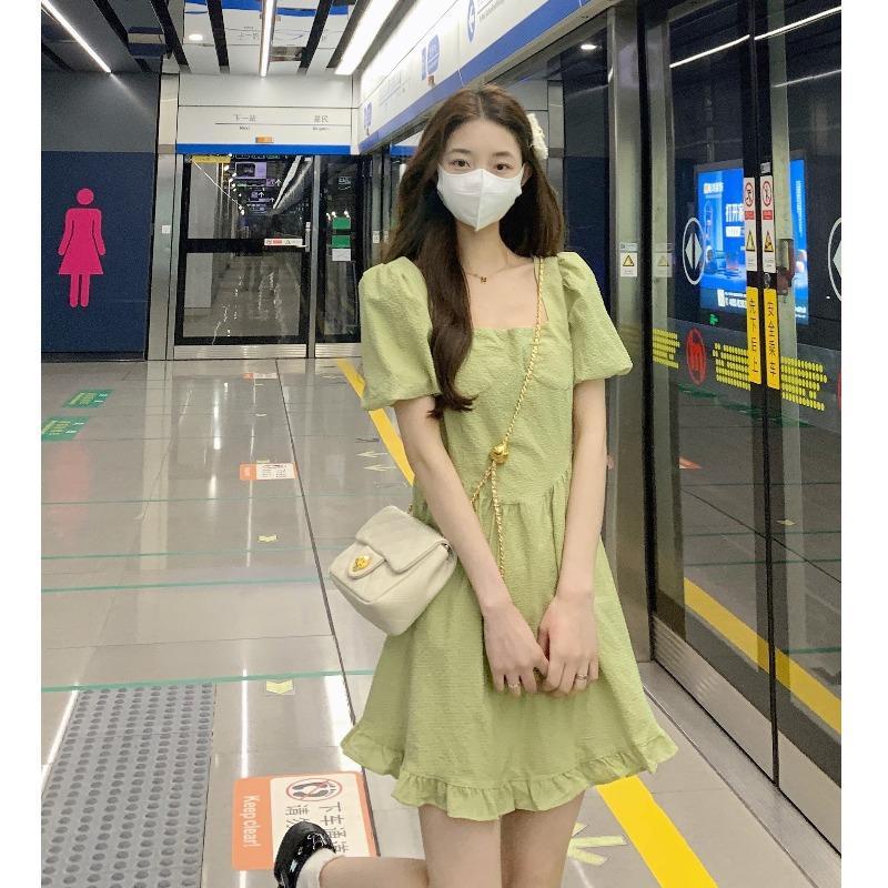 Đầm Chữ A Tay Ngắn Phồng Cổ Vuông Phong Cách Thời Trang Pháp Mới 2023 Dành Cho Nữ