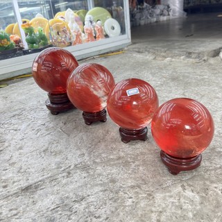 (hình ảnh thật) Bi cầu đá núi lửa ĐỎ  (tặng đế gỗ)