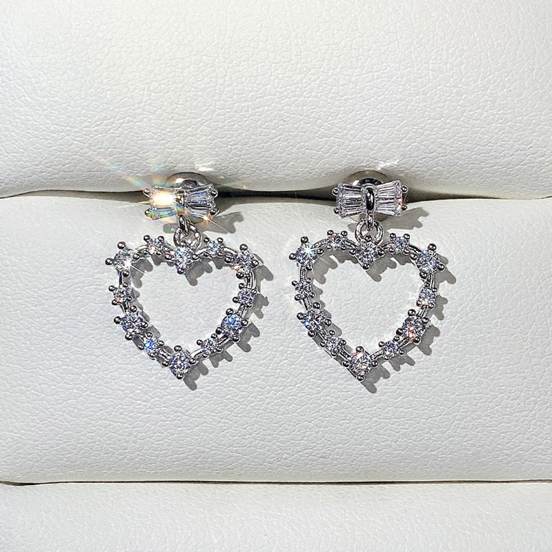 Đôi Khuyên Tai Hình Trái Tim Đính Đá Thời Trang Cho Nữ