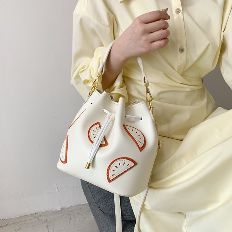 Túi Dây Rút Đeo Vai Sức Chứa Lớn Họa Tiết Trái Cây Dễ Thương Cho Nữ