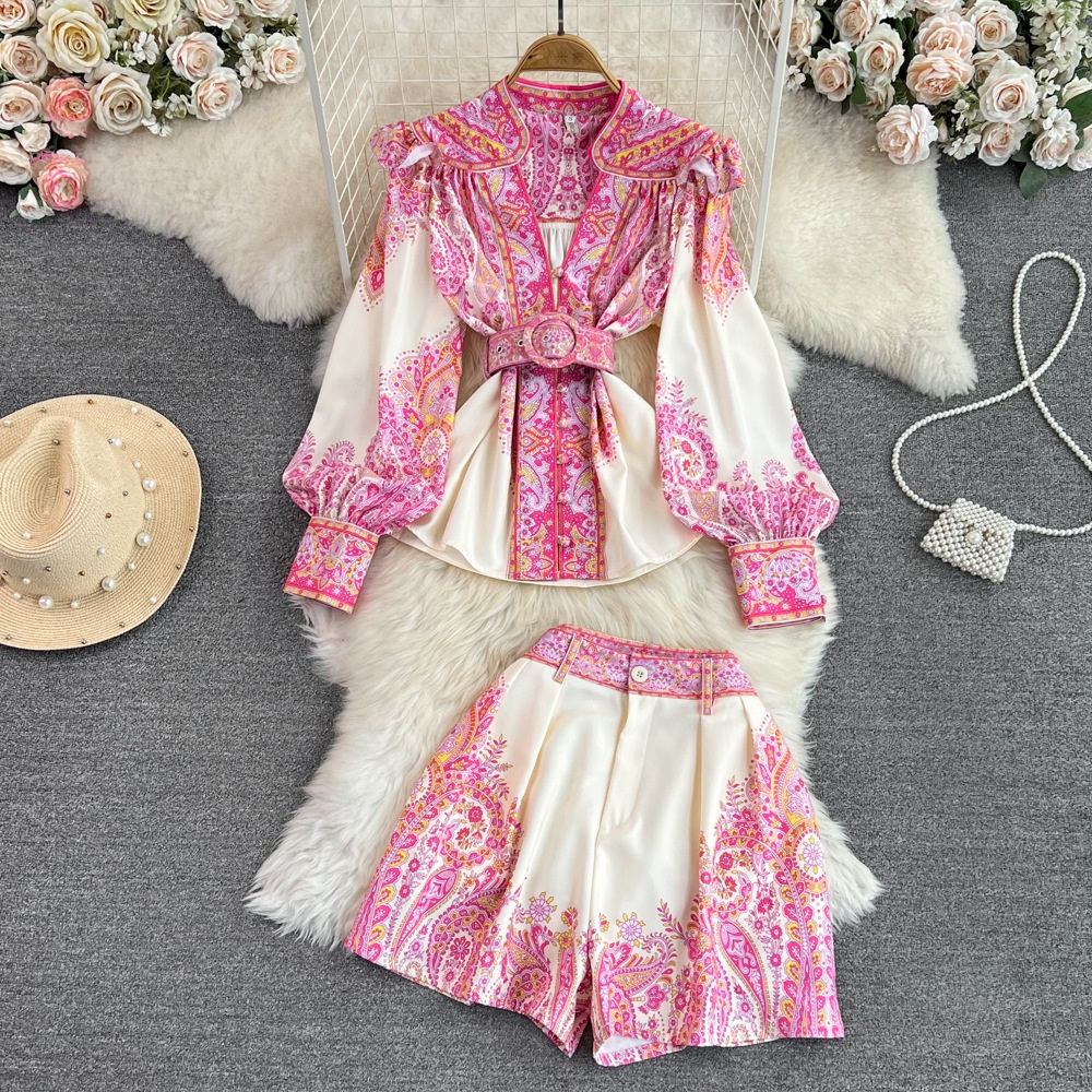 Set Áo Sơ Mi Dài Tay Cổ Chữ V + Quần Short Lưng Cao Ống Rộng Thời Trang Cho Nữ