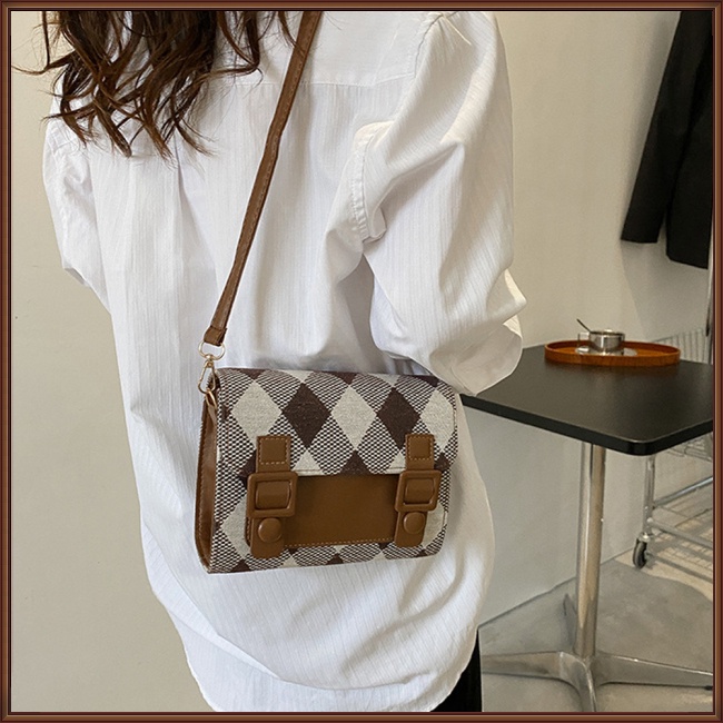 Túi Da Đeo Chéo Hình Vuông Nhỏ Có Nắp Đậy Khóa Nam Châm Thời Trang Cho Nữ