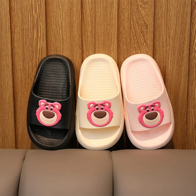 Dép Đi Trong Nhà Tắm Đế Mềm Chống Mùi Chống Trượt Hình Gấu Dâu Tây Hoạt Hình Dễ Thương Dành Cho Bé Trai Và Bé Gái