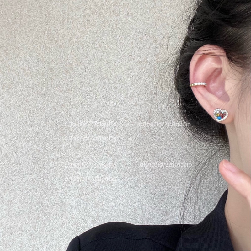 Bông Tai Thiết Kế Trái Tim Nhỏ Màu Sắc Tương Phản Phong Cách Hàn Quốc Tinh Tế Thời Trang