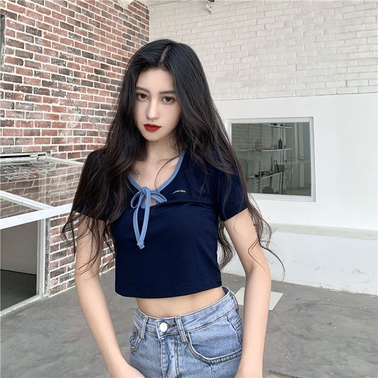 Áo Croptop Tay Ngắn Cổ Chữ v Thiết Kế Cột Dây Cá Tính