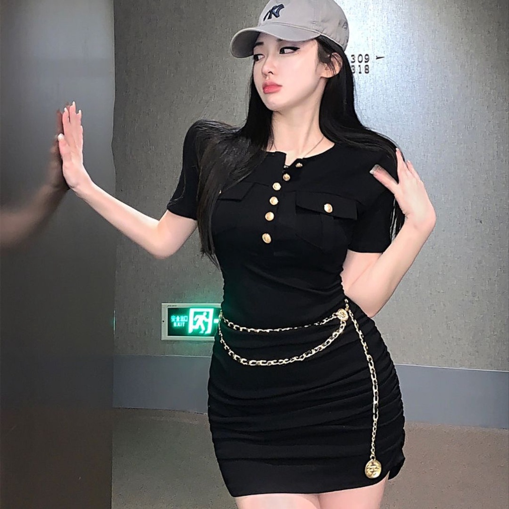 Đầm Đen Cổ Tròn Tay Ngắn Cài Nút Phong Cách Hepburn Pháp Thời Trang 2023