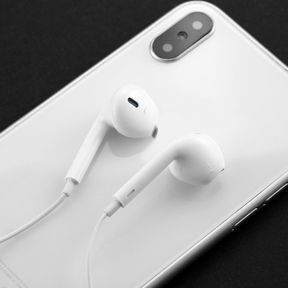 Corded Earphones 3D Stereo Earbud For Smartphones In-Ear Headset Clear Sound Auriculare Headphone With 3.5Mm Microphone [Q/14]