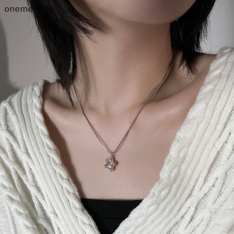 Vòng cổ Mặt Hình Ngôi Sao / Trái Tim Đính Đá Zircon Màu Hồng Xinh Xắn Cho Nữ