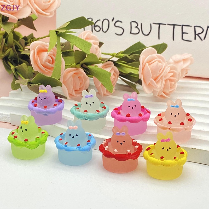 Set 2 Móc Khóa Hình Thỏ Và Bánh Kem Bằng Nhựa Resin Phát Quang DIY Mới