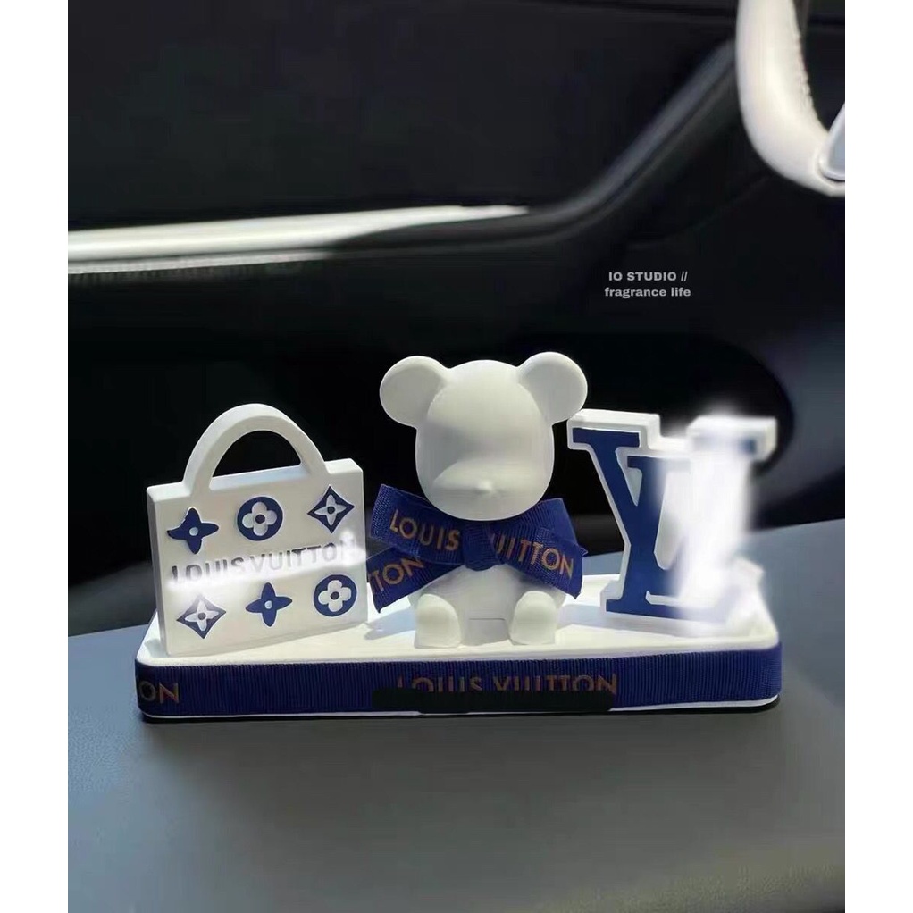 Phụ Kiện Khuếch Tán Nước Hoa Gắn Điều Hòa Xe Hơi Hình Gấu Bằng Đá