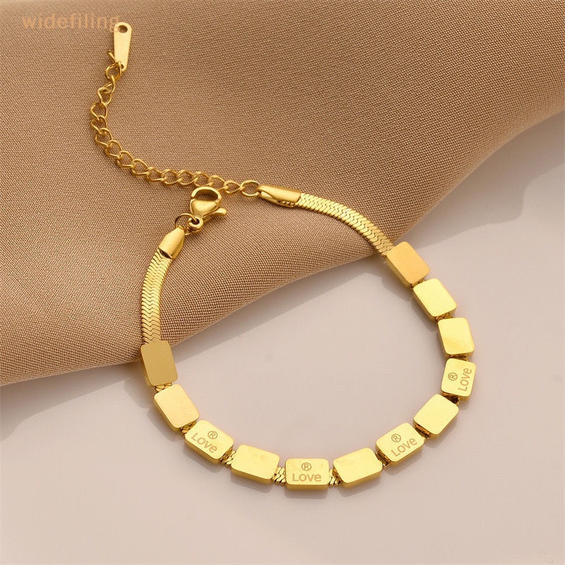 Vòng Đeo Tay Bằng Thép Titan Mặt Khối Lập Phương Màu Sắc Vàng Kim Phong Cách Vintage Dành Cho Nữ