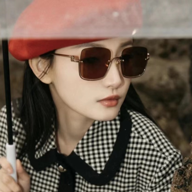 Kính Chống Nắng / Tia UV Gọng Vuông Bằng Kim Loại Cao Cấp Cho Nữ