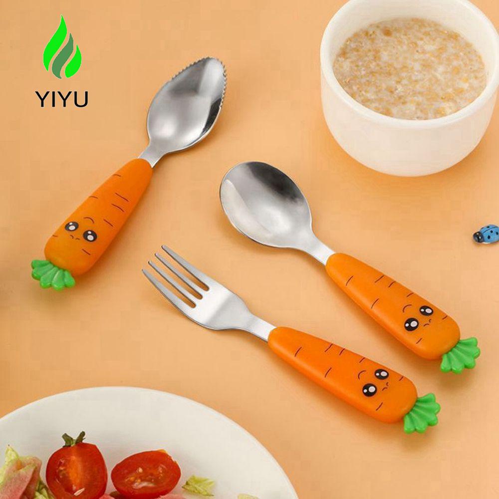 YIYU Bộ Dụng Cụ Ăn Uống Hình Củ Cà Rốt Dễ Thương Cho Bé