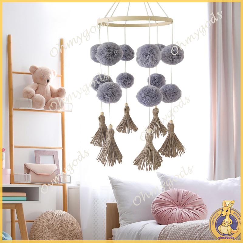 Chuông Gió Bóng Lông Tua Rua Nhiều Màu Sắc Treo Nôi Em Bé Trang Trí Phòng Trẻ Em
