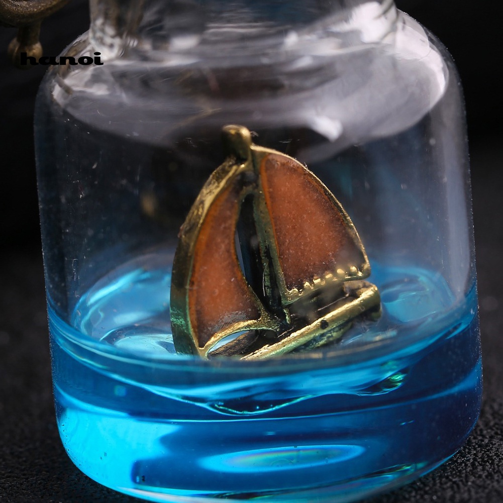 Vòng cổ Mặt Kính Hình Thuyền Buồm Phát Quang Độc Đáo