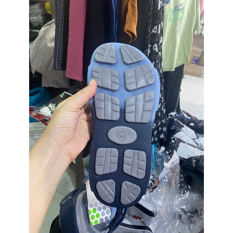 DÉP NHỰA QUAI NGANG NAM QUAI HAI MÀUE. MỀM size 40-44