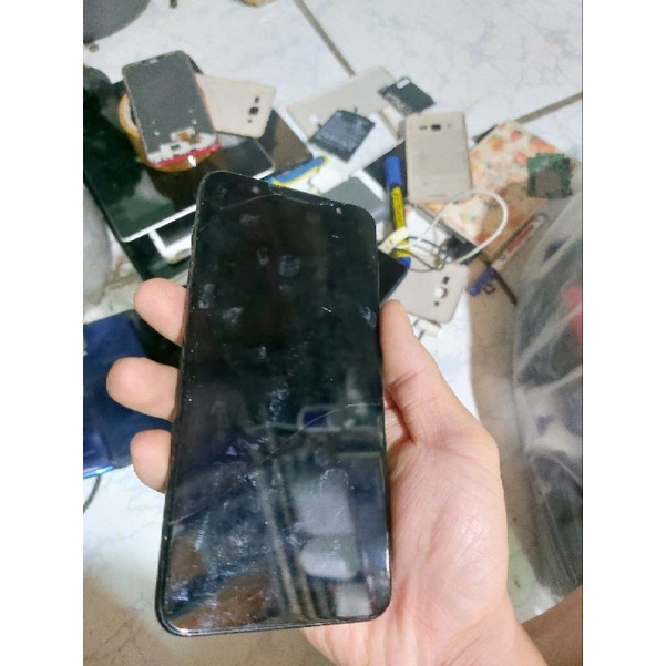 Cụm Samsung J810 ,J8 plus ,sống zin hư màn hình