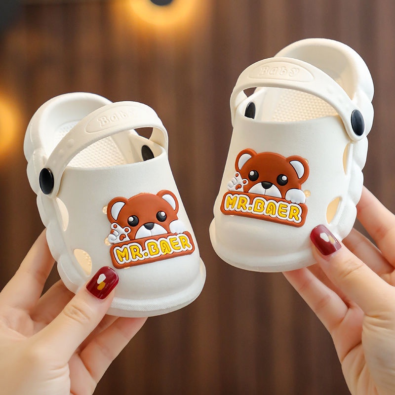 Trẻ em trẻ em dép đi trong nhà mùa hè bé trai dễ thương chống trượt bé gái dép trẻ em trẻ sơ sinh trẻ mới biết đi lỗ ngoài