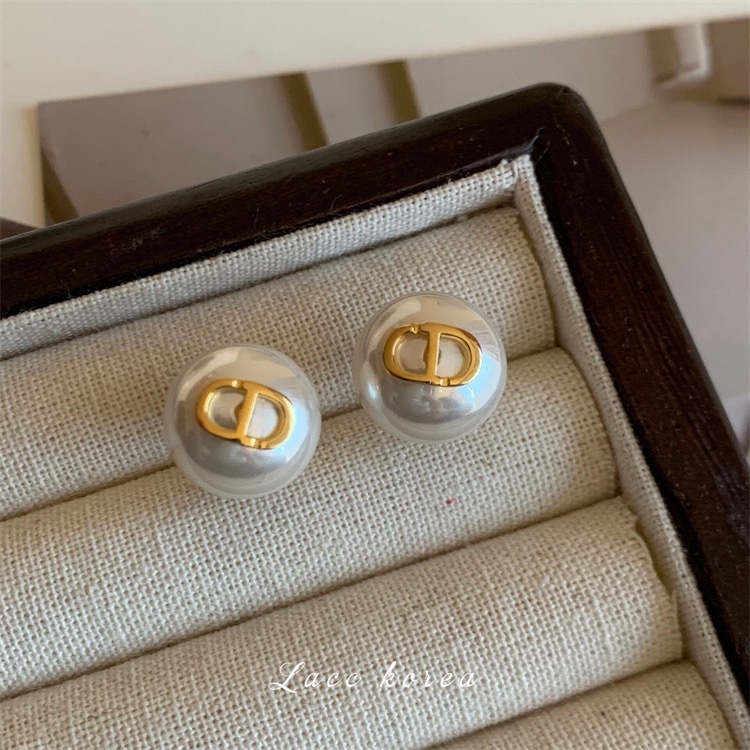 Bông Tai Mạ Bạc 925 Hình Chữ Đính Kim Cương Lấp Lánh Sang Trọng