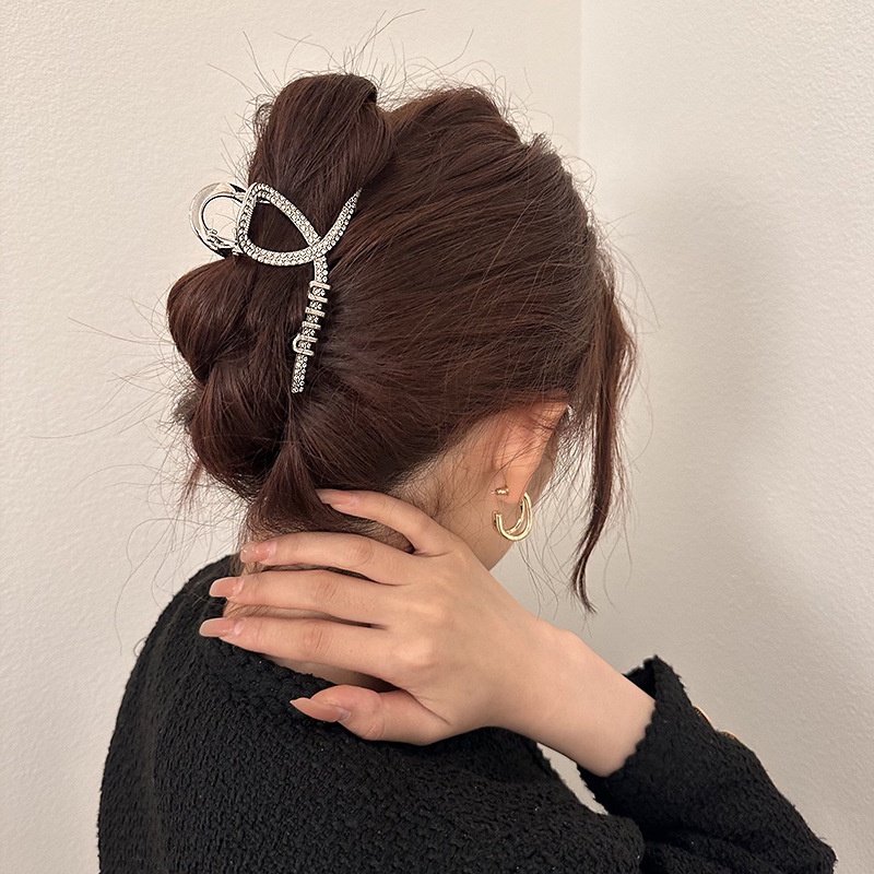 Kẹp Tóc Cá Mập Lớn Đính Đá Chữ Cái Thanh Lịch Cao Cấp Mới