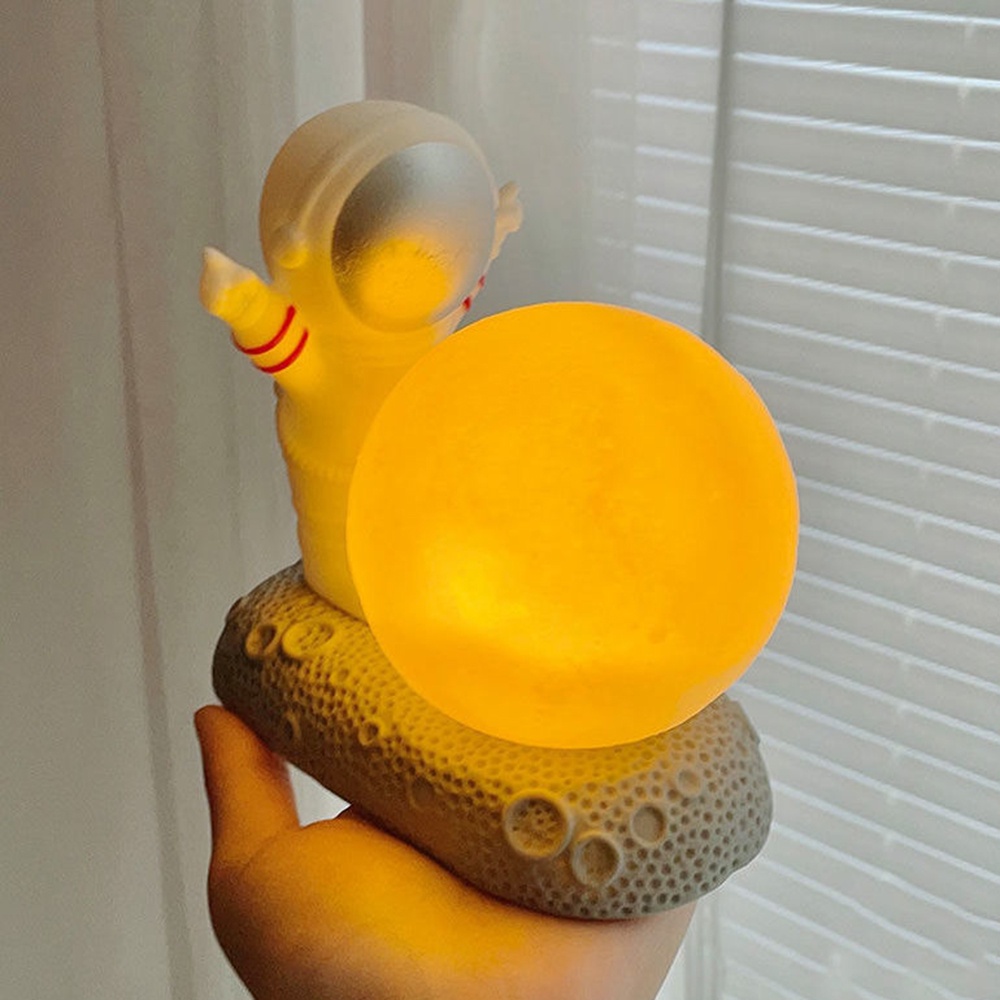 Đèn Ngủ LED Hình Phi Hành Gia Vui Nhộn Mềm Mại Trang Trí Phòng Ngủ / Tiệc Sinh Nhật